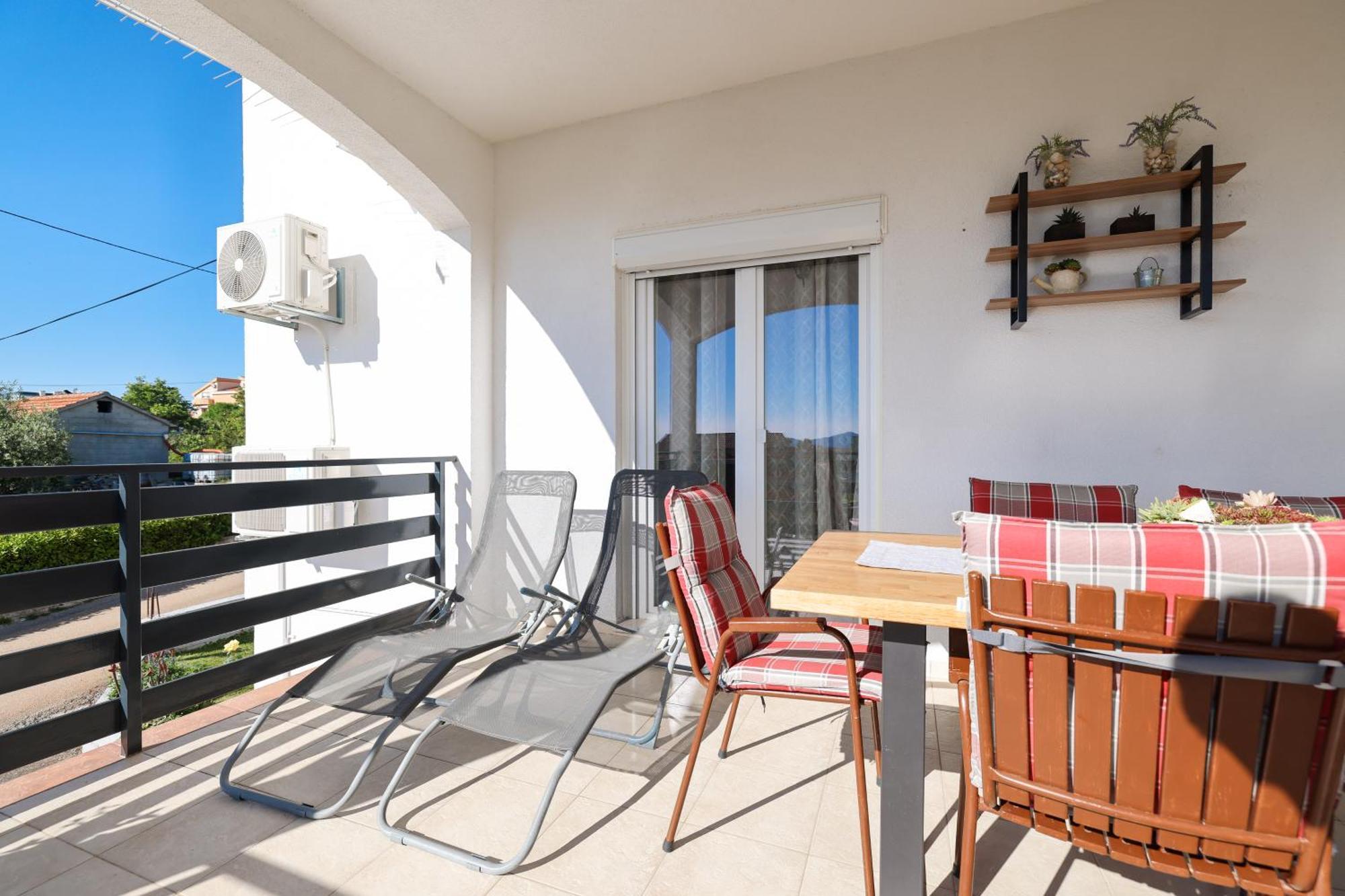 Apartment Pantalon, Big Terrace And Free Parking Zadar Ngoại thất bức ảnh